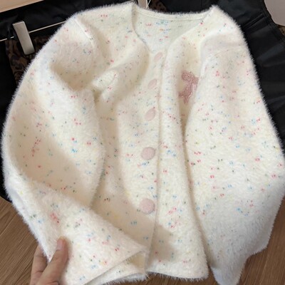 奶白色韩系温柔针织衫重工刺绣毛衣秋冬新款花边针织开衫外套上衣