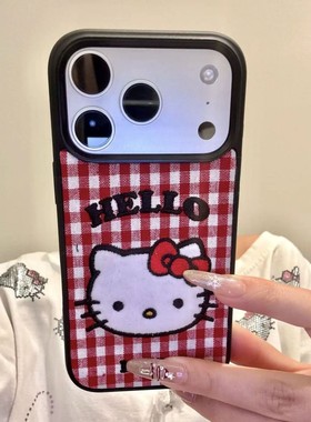 布艺牛仔刺绣可爱hellKitty猫咪适用苹果17手机壳iPhone16promax新款17Pro防摔16苹果17pm卡通女14Pro带手链
