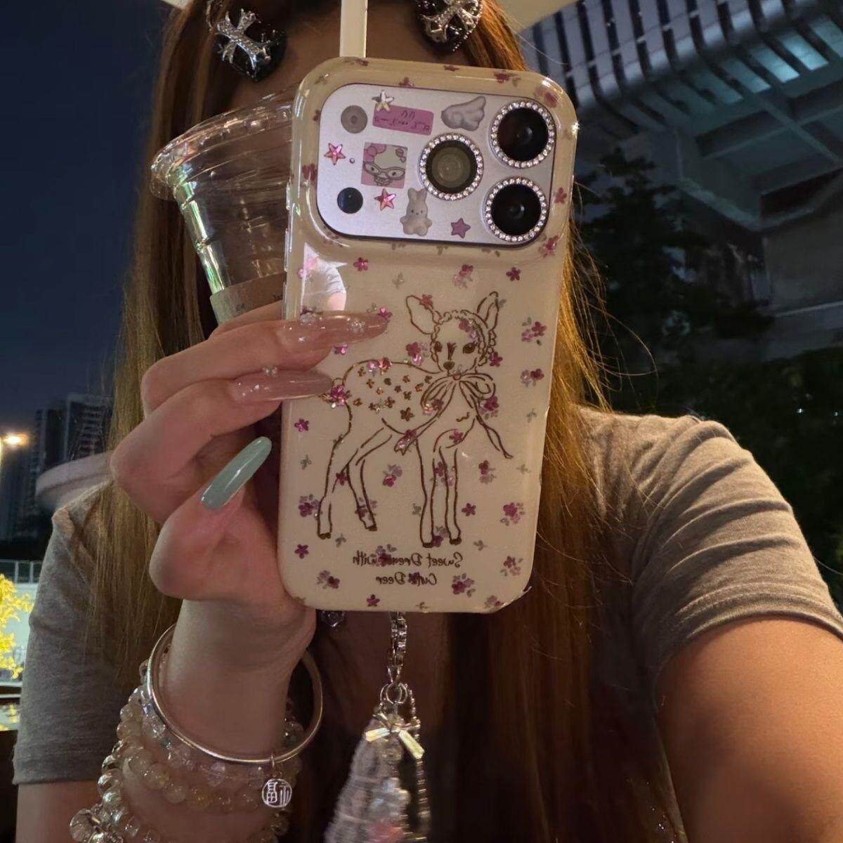 黄底满屏紫花线条鹿冬季风适用苹果17promax手机壳iphone16pro新款15带挂绳双层女17全包防摔保护套15promax