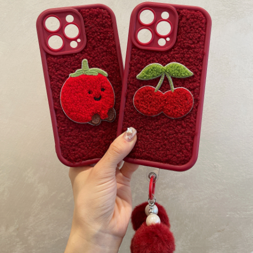 新秋冬刺绣樱桃适用于iPhone13/15promax手机壳酒红苹果16全包14/12/11防摔16毛绒15保护套