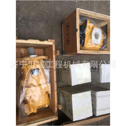 推土机变速泵SD32变速泵07433-7PBQ110D3山推推土机S23齿轮泵