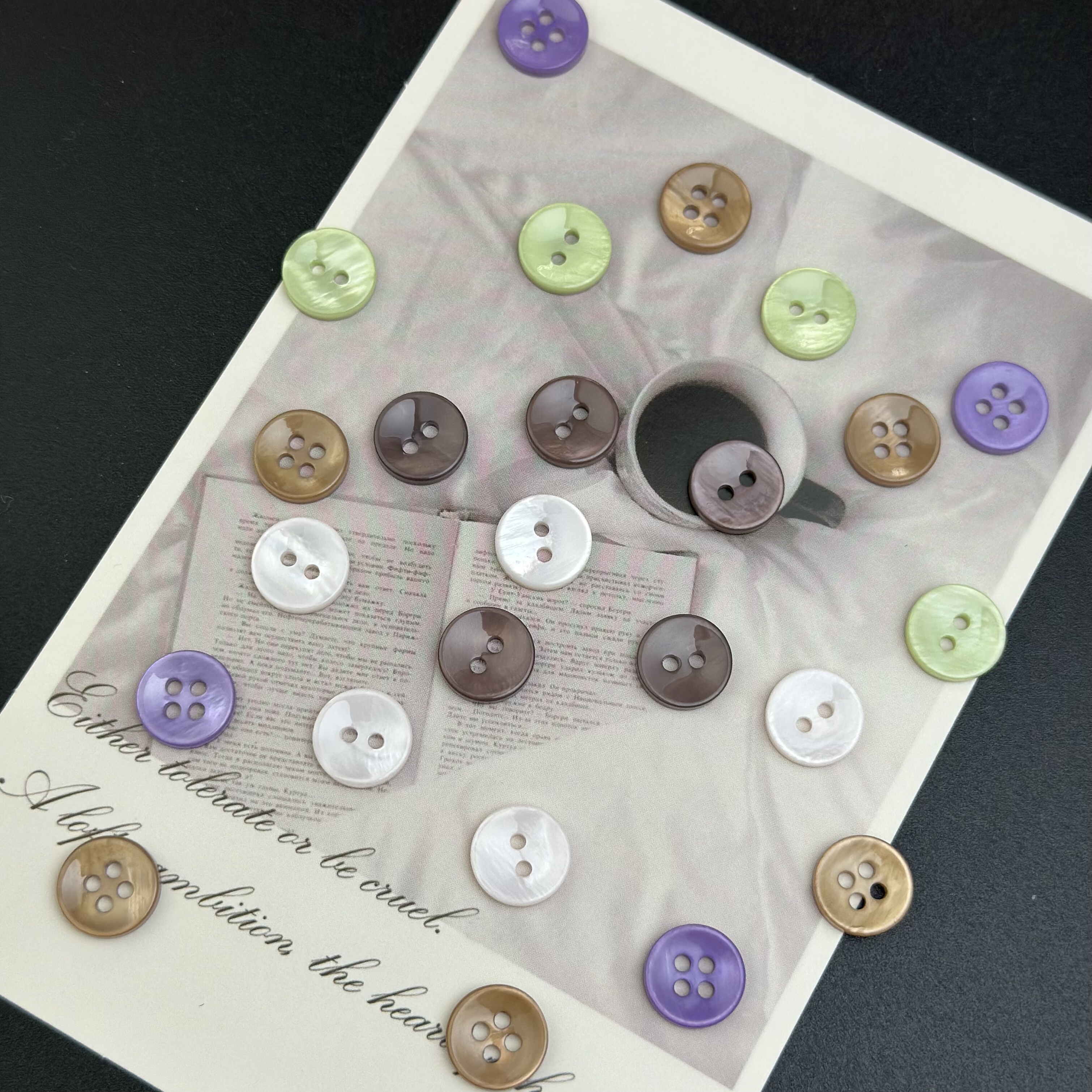 两眼四眼彩色服装纽扣河贝贝壳纽扣 钮扣盆型衬衣扣有眼纽扣,居家布艺,纽扣,淘宝优惠券,粉丝福利购,淘宝优惠卷