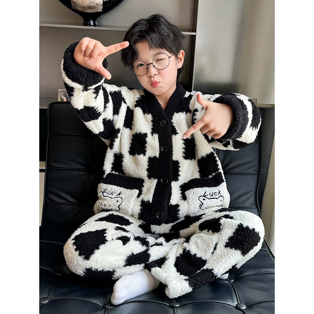 日本品质男童睡衣儿童冬季法兰绒加厚男孩中大童卡通珊瑚绒家居服