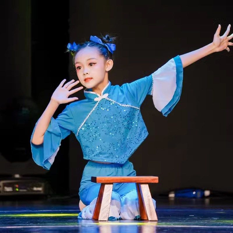 速发新款典一马儿嘟嘟古演出服骑六舞表演服板凳乖乖舞蹈服民族服