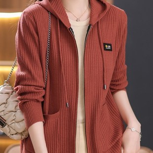 速发中老年连帽拉链套织针外开衫短款口袋202新款宽松大码