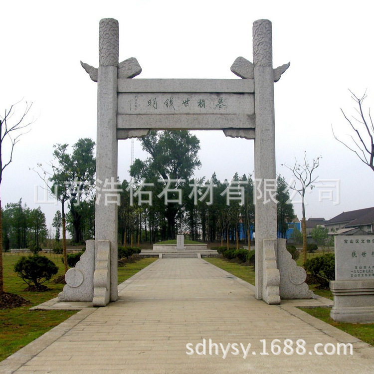 花岗岩石雕村庄路口石牌坊