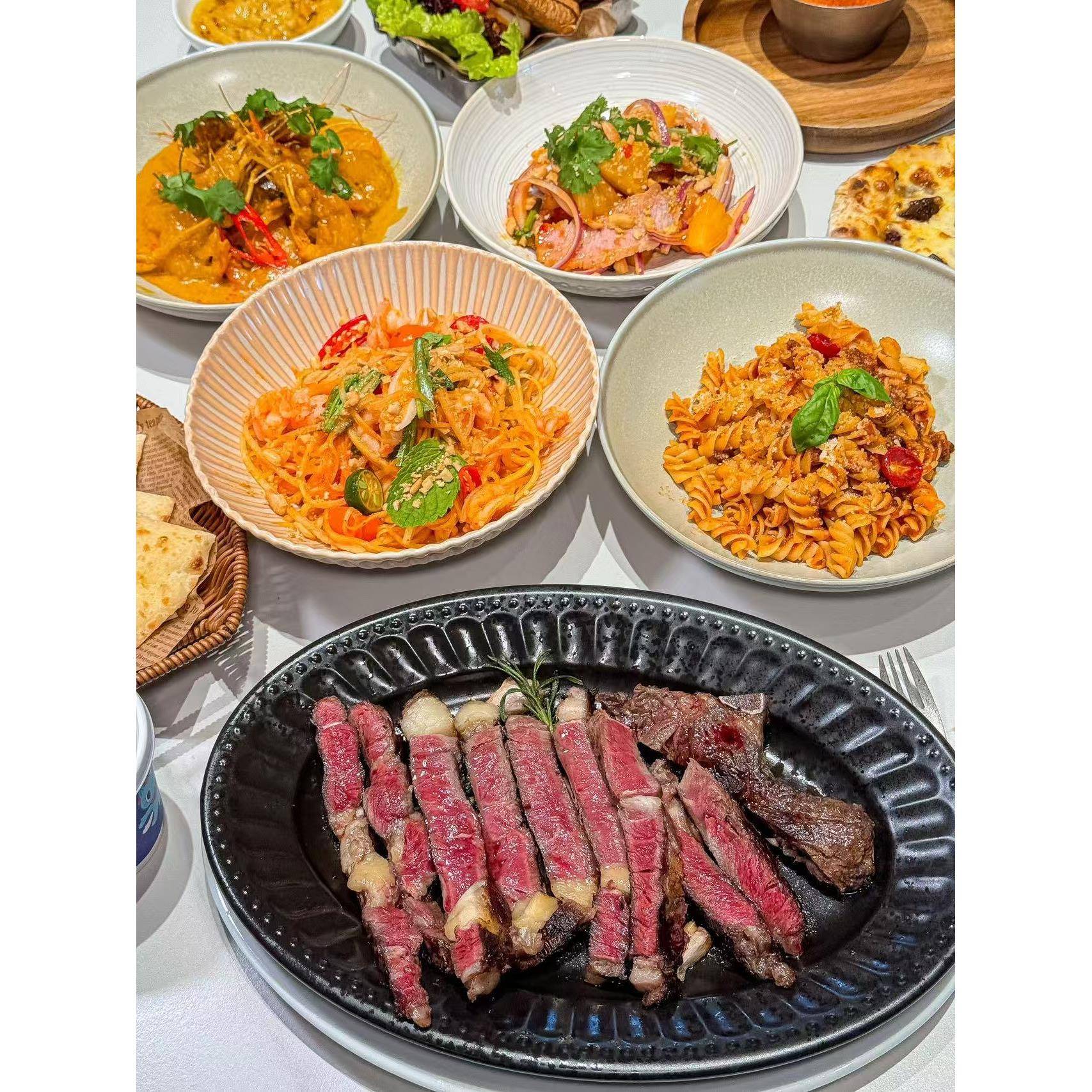 耐高SGH餐温陶瓷牛排盘新款圆牛扒盘椭形哑光廷宫法式西熟成盘烤