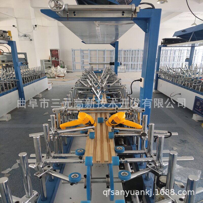 石塑木塑线条包覆机移动支架