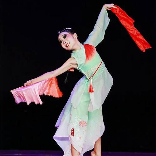 桃李杯古典舞演出服心尖尖艺考同款胶州秧歌舞女飘逸中国风扇子舞