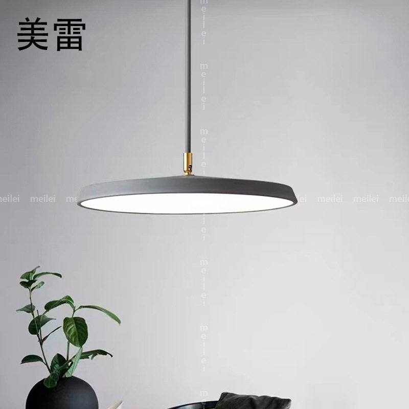 丹麦网红旋转小吊灯餐厅吧台