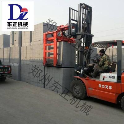 损叉车属具抱机砖砖厂建227筑工地专用装砖设备率免掉砖破低规模