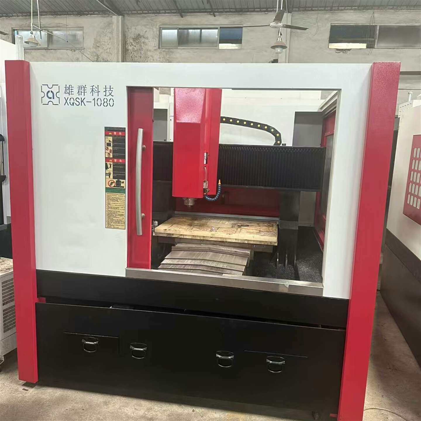议价同款两台雄群1080精雕机，新可维修翻新