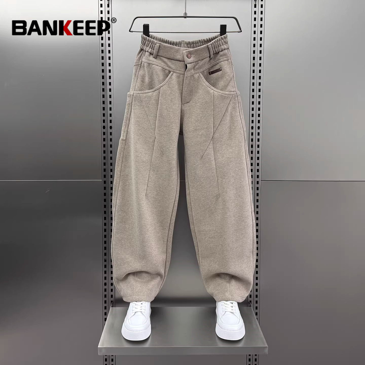 潮牌加绒弯刀运动卫裤男士2026新款冬季加厚男裤直筒休闲裤子男款