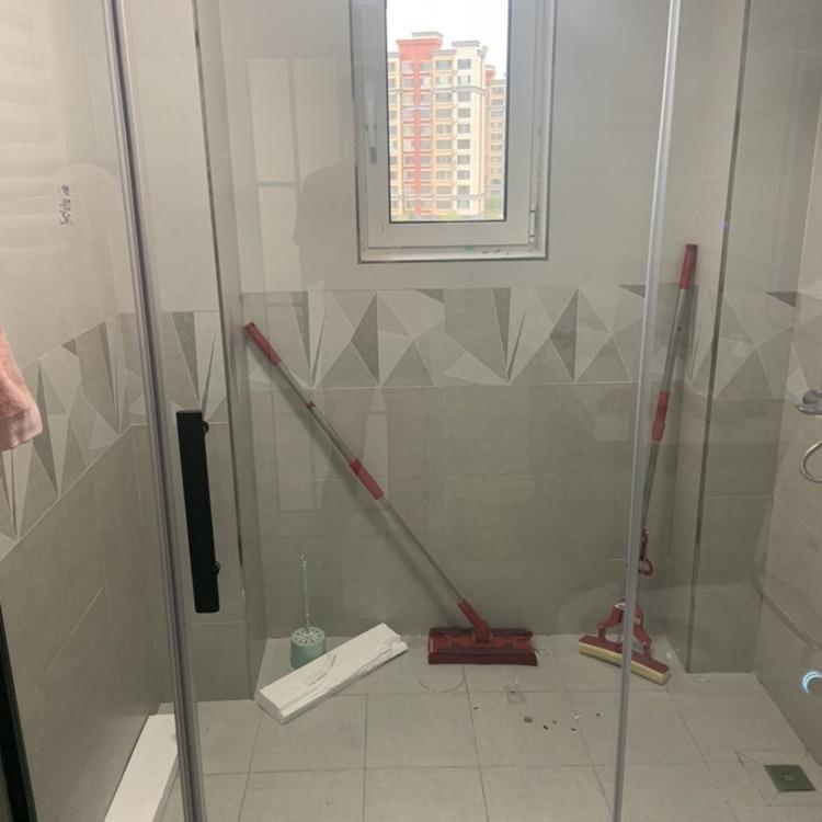 店工程浴简易干淋酒房扇形玻璃门整体洗澡间黑框HWG隔断屏风浴室