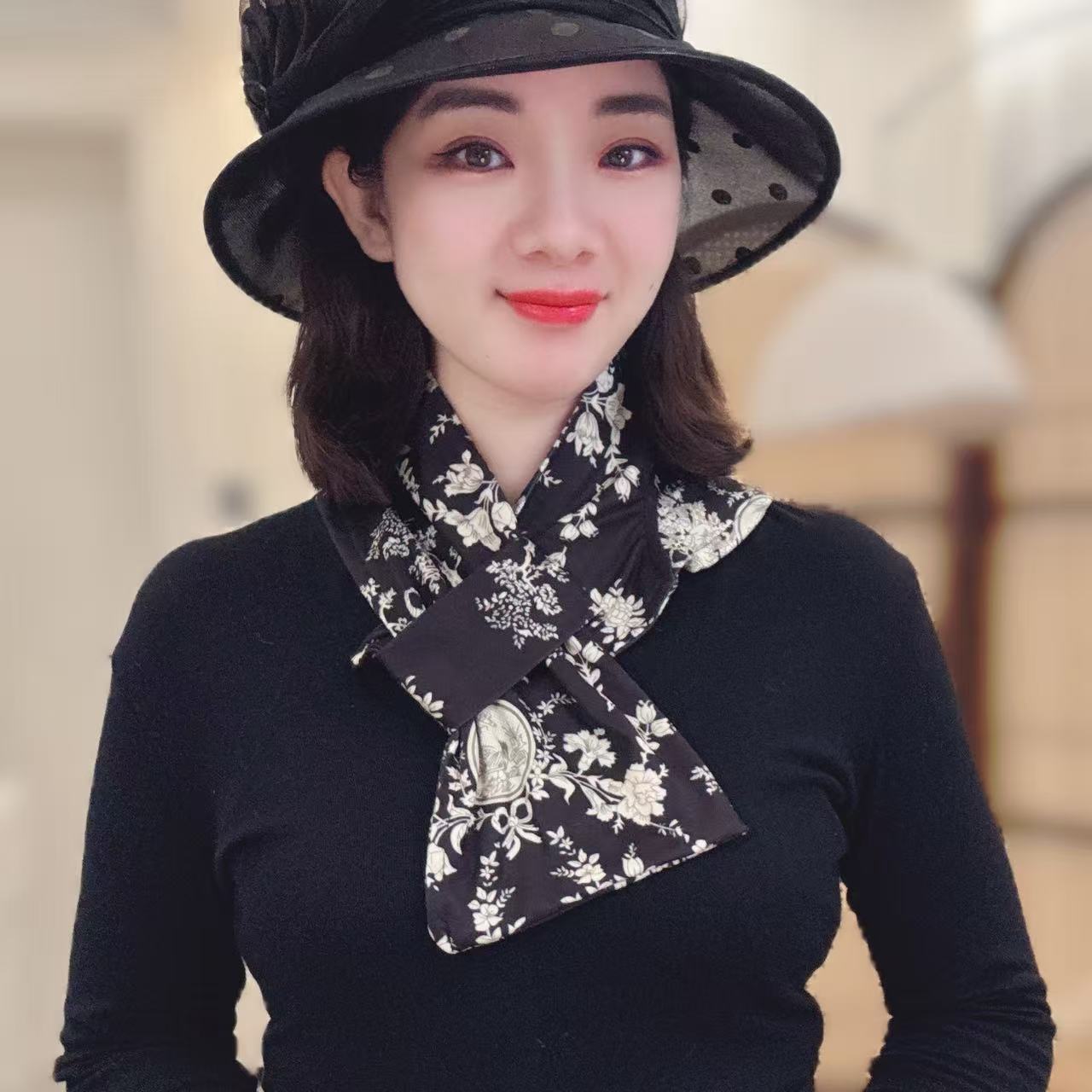 德绒交叉围脖可放暖宝宝防风保暖