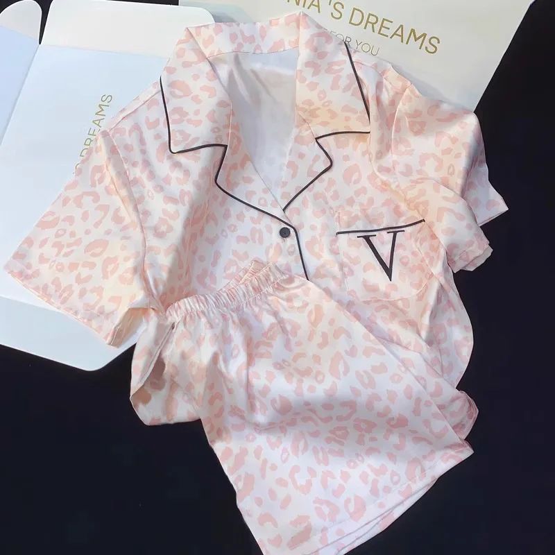 Leopard print loose fitting pajama set豹纹印花宽松睡衣套装女