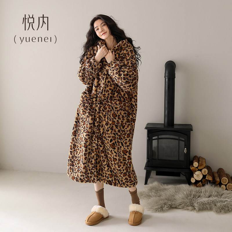 悦内睡裙女士睡衣冬季珊瑚绒加厚加绒法兰绒保暖大码长款豹纹外穿