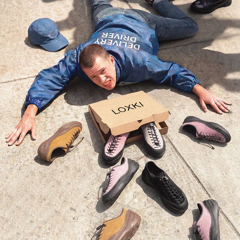 LOXKI洛克斯基男鞋春季新款赛车鞋薄底舒适不累脚城市通勤休闲鞋