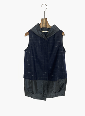 柯罗芭冬季专柜同款藏蓝格时尚连帽马夹  JY5031 ￥4290