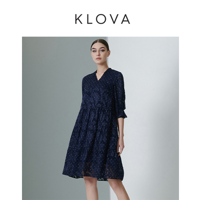 柯罗芭夏季专柜同款藏蓝波点时尚连衣裙   LW2709 ￥4990