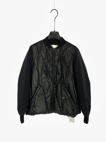 柯利亚诺冬季奥莱专柜正品羽绒服 YS2980(UNE)D黑色 吊牌价:5280