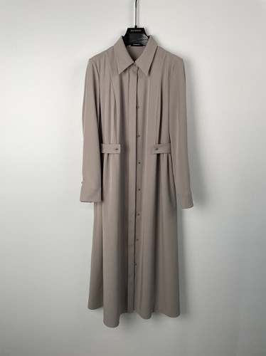 春秋奥莱专柜正品连衣裙 LW3973(JUN)B灰驼 吊牌价:2190