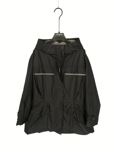 柯利亚诺春秋专柜同款风衣  FW7628B ￥6200