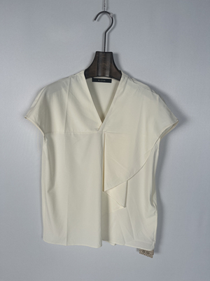 柯罗芭夏季专柜同款白色V领休闲T恤  TW1238B ￥2390