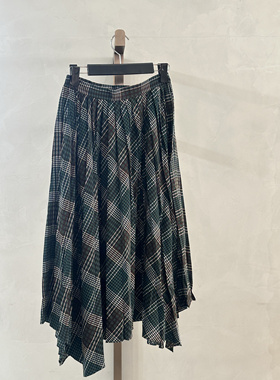 柯利亚诺春秋专柜同款绿色格子百褶裙  QW5971 ￥2990