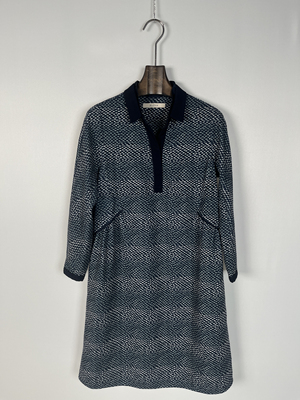 柯罗芭冬季专柜同款衬衫领小A型印花连衣裙    LT4055 ￥5690