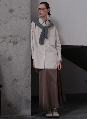 柯罗芭浅灰色宽松简约H型女衬衫 24CW3227(BUN) 吊牌价:1790