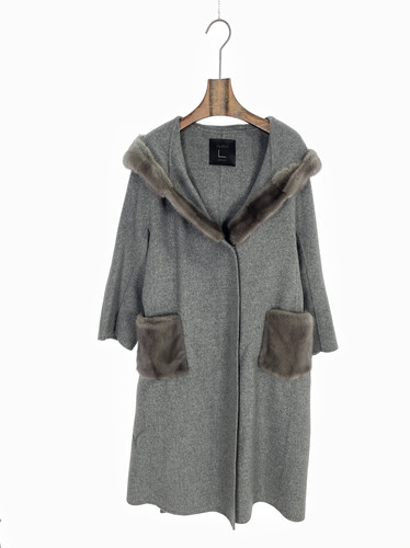 柯罗芭冬季专柜同款貂毛灰色连帽双面呢大衣 2019 FY5300 ￥25900