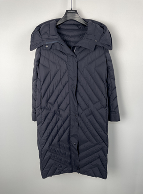 柯利亚诺冬季专柜同款蓝黑色长款绗线连帽收腰羽绒服  YC4174