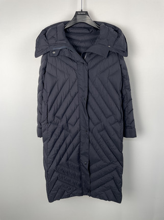 柯利亚诺冬季专柜同款蓝黑色长款绗线连帽收腰羽绒服  YC4174