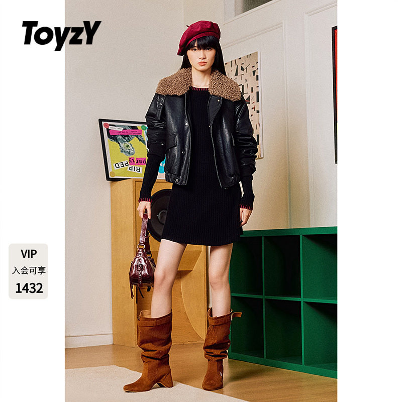 ToyzY羊羔毛翻领环保皮衣外套羽绒服女鸭绒2025冬新款ZC35508170