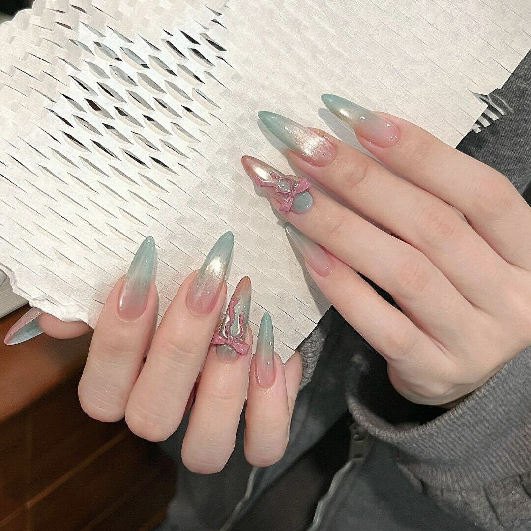 手工定制穿戴美甲高端蝴蝶结光疗爆闪满钻婚甲显白新娘孕妇拆卸甲