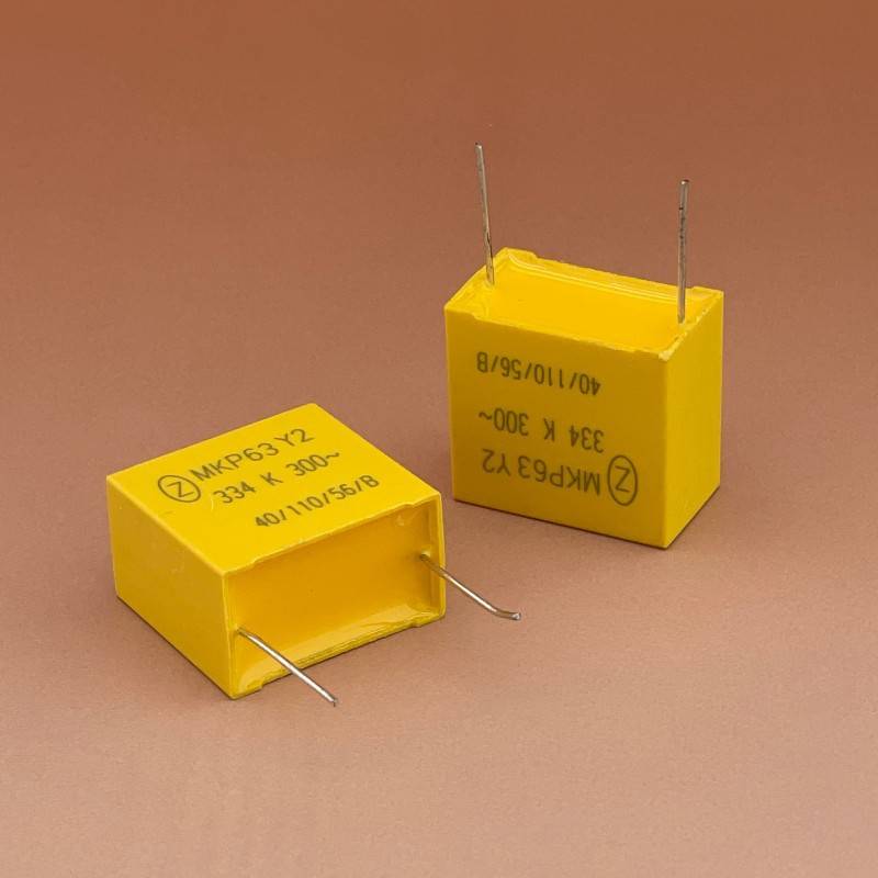 MKP63 Y2 334K 300VAC0.33UF 5×16薄膜电容