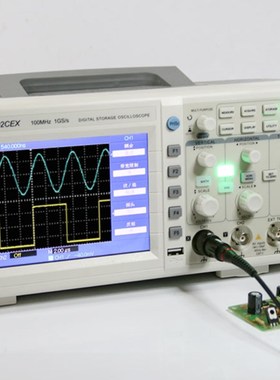 速发优利彩数T示波器双通道100M带宽7寸德屏数字示波器U字102CEX