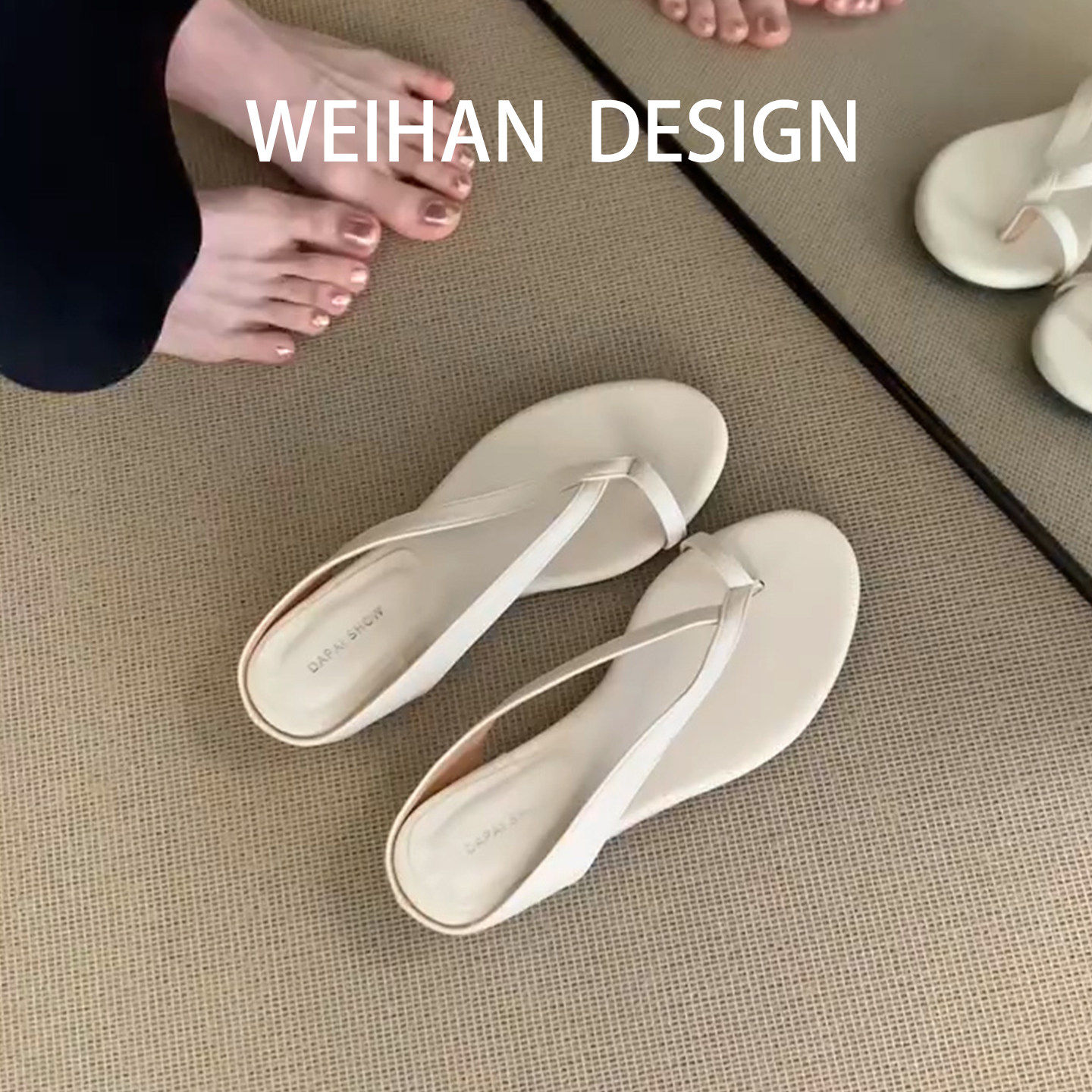 羊皮版！韩系高级感白色套趾凉鞋女时尚夏外穿露趾猫跟设计凉拖鞋