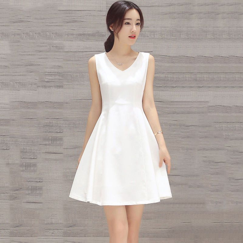 2024新款裙子时尚洋气性感显瘦小个子白色连衣裙打底裙小清新女装
