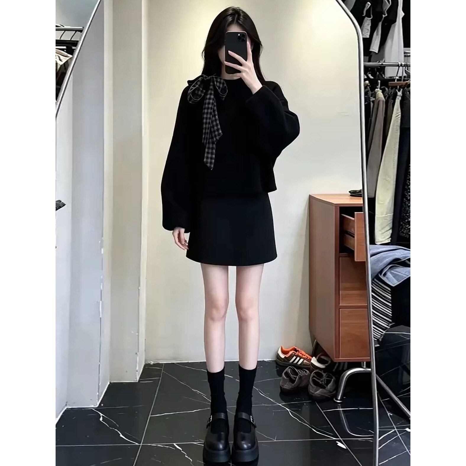 韩系巨好看早秋穿搭一整套2026新款黑色毛衣连衣裙女短裙两件套装