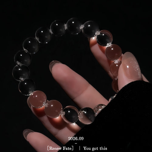 收藏级天然白水晶牛鼻孔手串