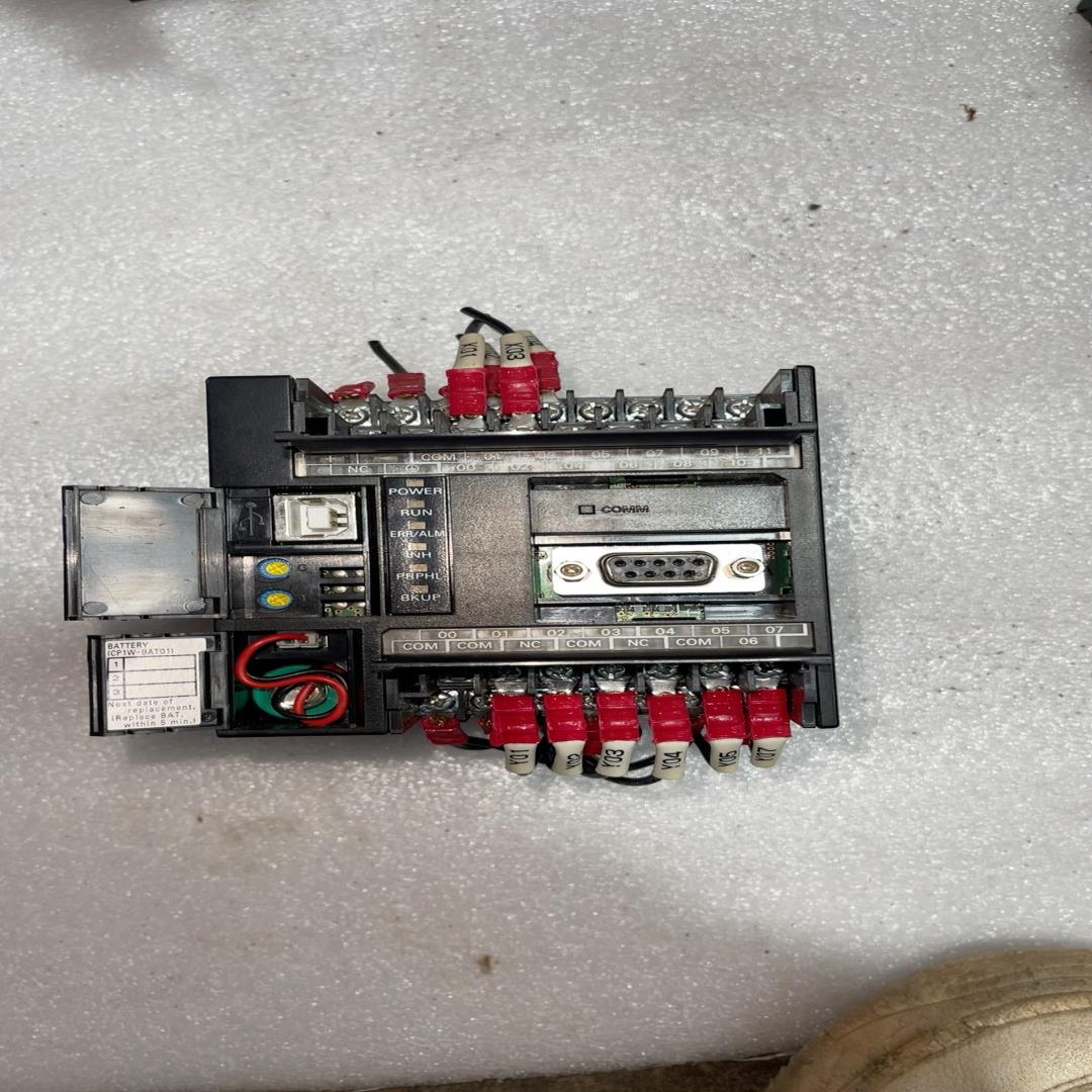 议~欧姆龙PLC CP1E-N20DT-D一台