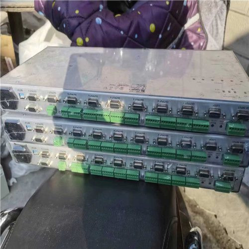 议~1:8XGA/BALANCED STETRO AUDIO D