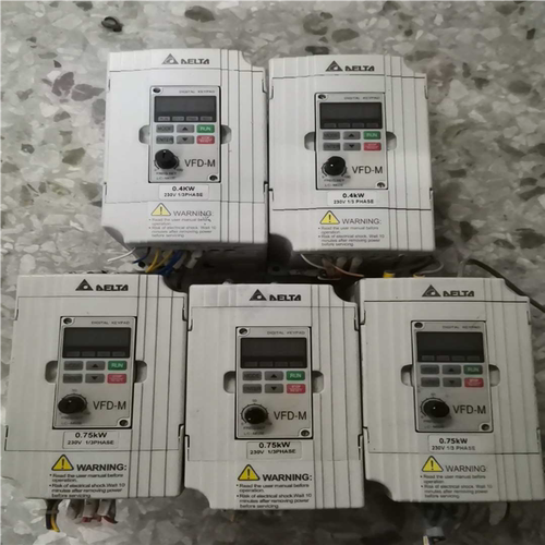 台达变频器VFD004M21A，VFD007M21A成色如图~议价