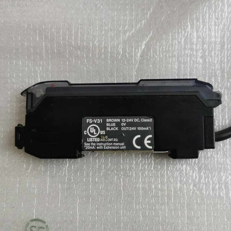 (询价)基恩士FS-V31光纤放大器设备一条，功能正常，成色好如