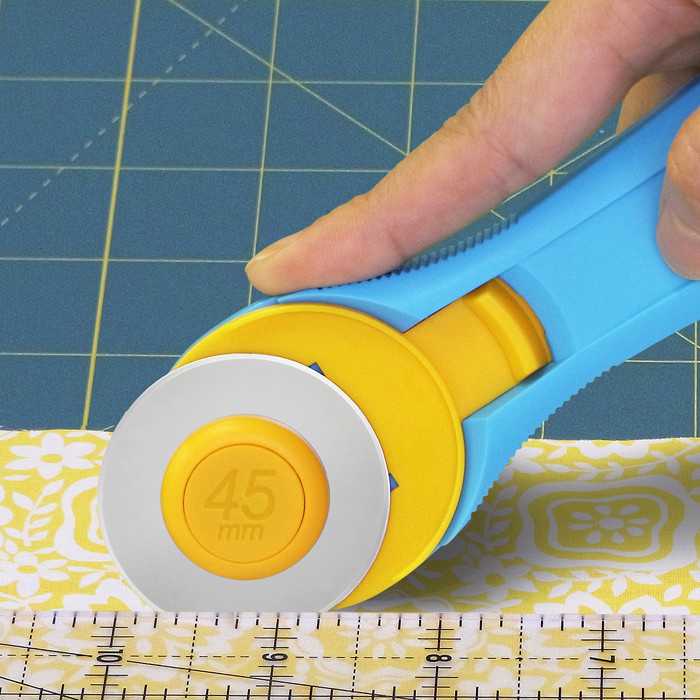 日本OLFA爱利华滚刀45mm圆形扁皮筋切割切布皮革滚轮刀美工刀刀片