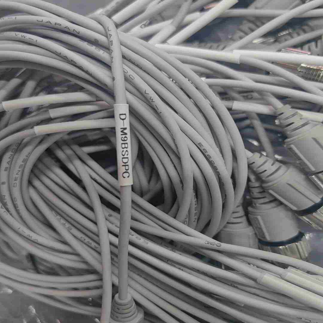 SMC磁性开关D-M9BSDPC单价78元议价