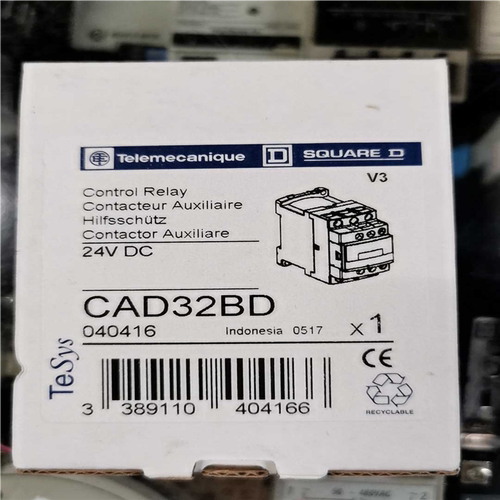 (议价)接触器CAD32BD。很多。
