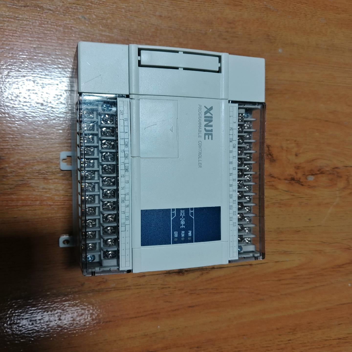 (背呗机械)信捷PLC XC2-24R-E功能正常成色为实图